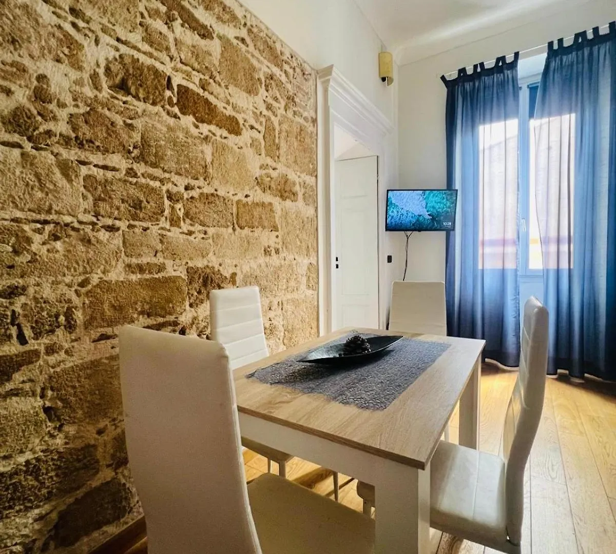 Suite Life - Rooftop Access Top Location Alghero Włochy